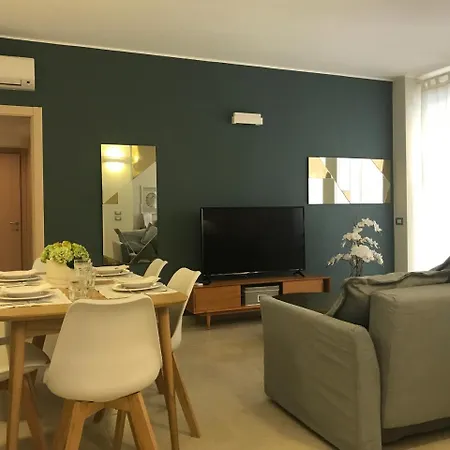 Kibilu - Corso Manusardi Apartman *